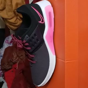 Women's NIKE AIRMAX BELLA TR 4